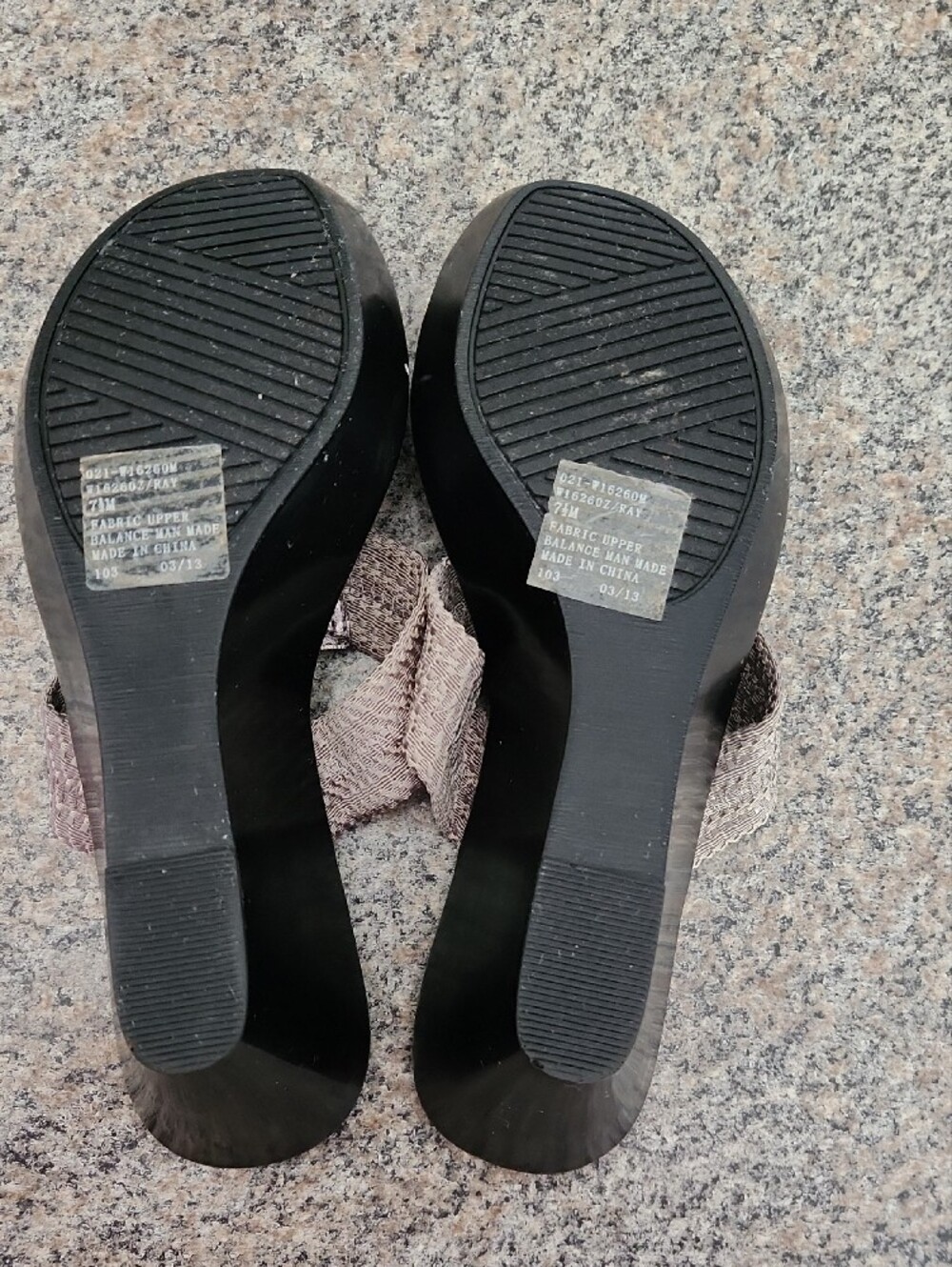 White Mountain Gray‎ Rhinestone Wedge Thong Sandals Size 7.5 - Picture 7 of 10